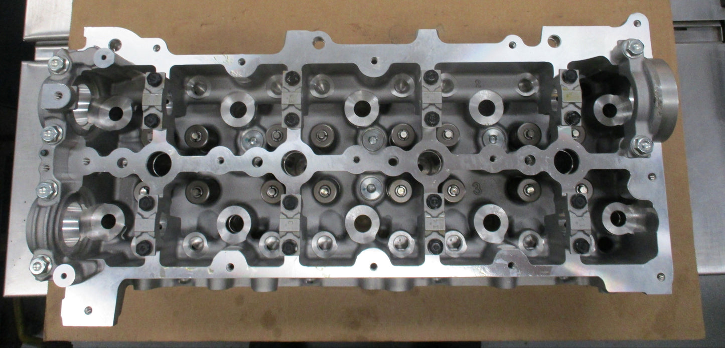 Cylinder head for Toyota Hilux Hiace Prado Fortuna 2015 on 1GDFTV 2.8Lt 4Cyl DOHC 16V CRD Turbo Diesel with new casting