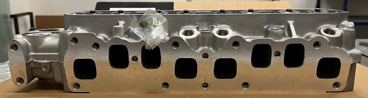 Cylinder Head for Toyota Hilux Hiace 2.2L 4Y/E EFI Engine running gas.